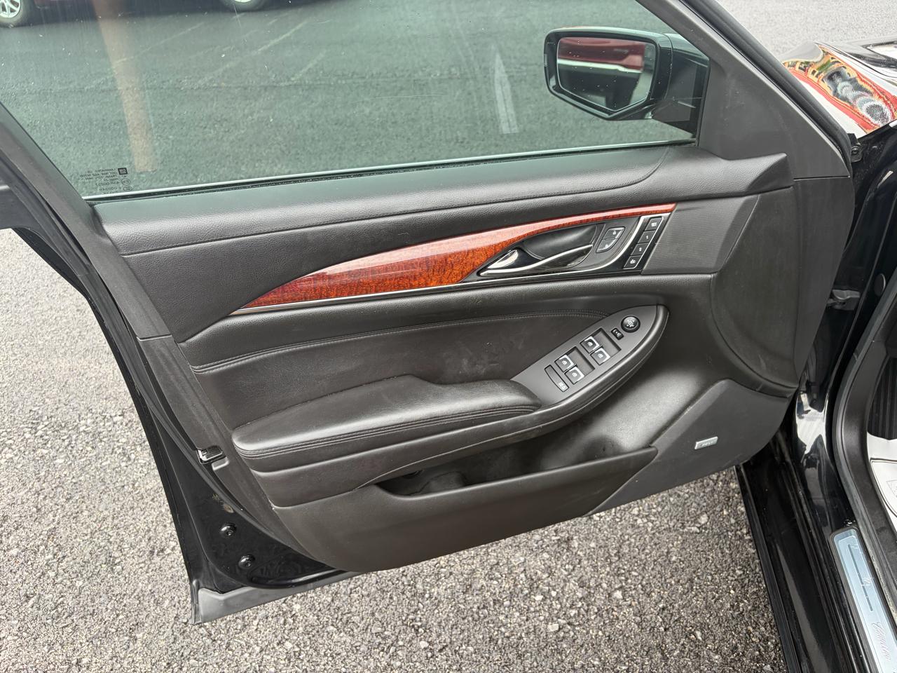 Cadillac CTS Sedan 4dr Sdn 2.0L Turbo AWD 2014
