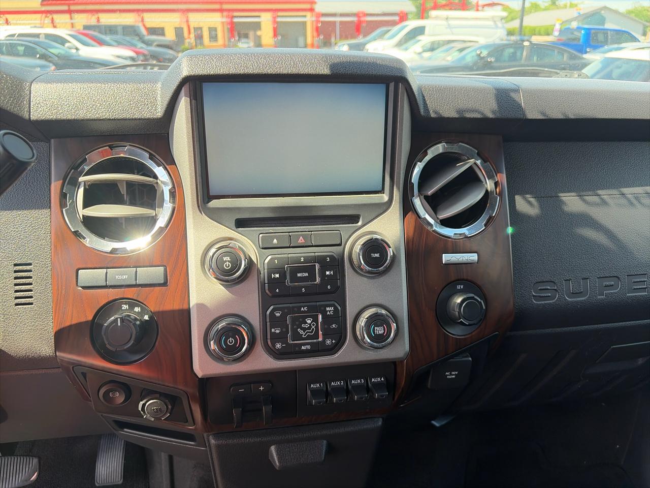 Ford Super Duty F-350 DRW 4WD Crew Cab 172" Platinum 2016