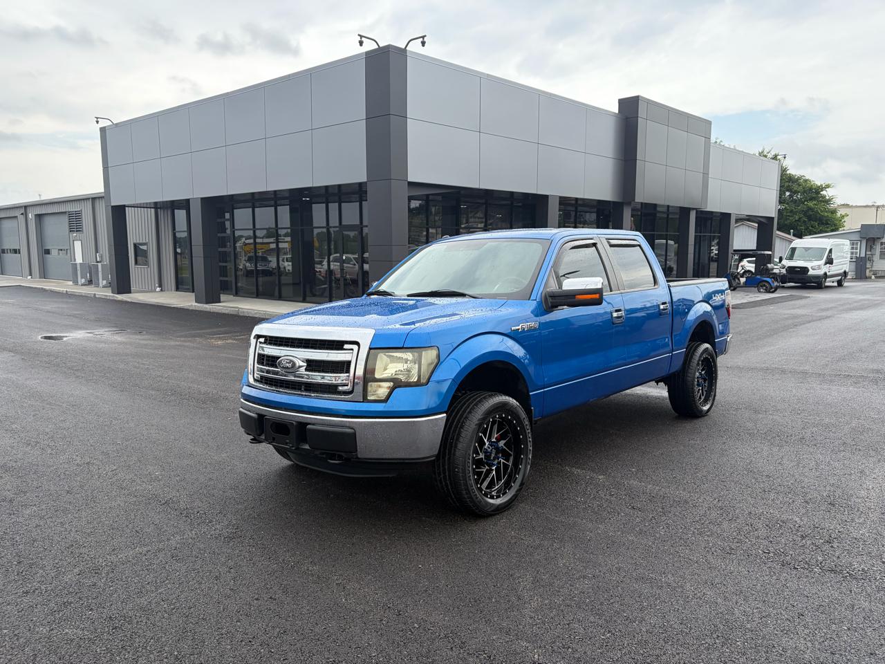 Ford F-150 4WD SuperCrew 145" XLT 2013