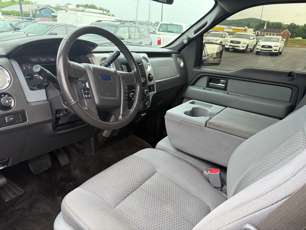 Ford F-150 4WD SuperCrew 145" XLT 2013