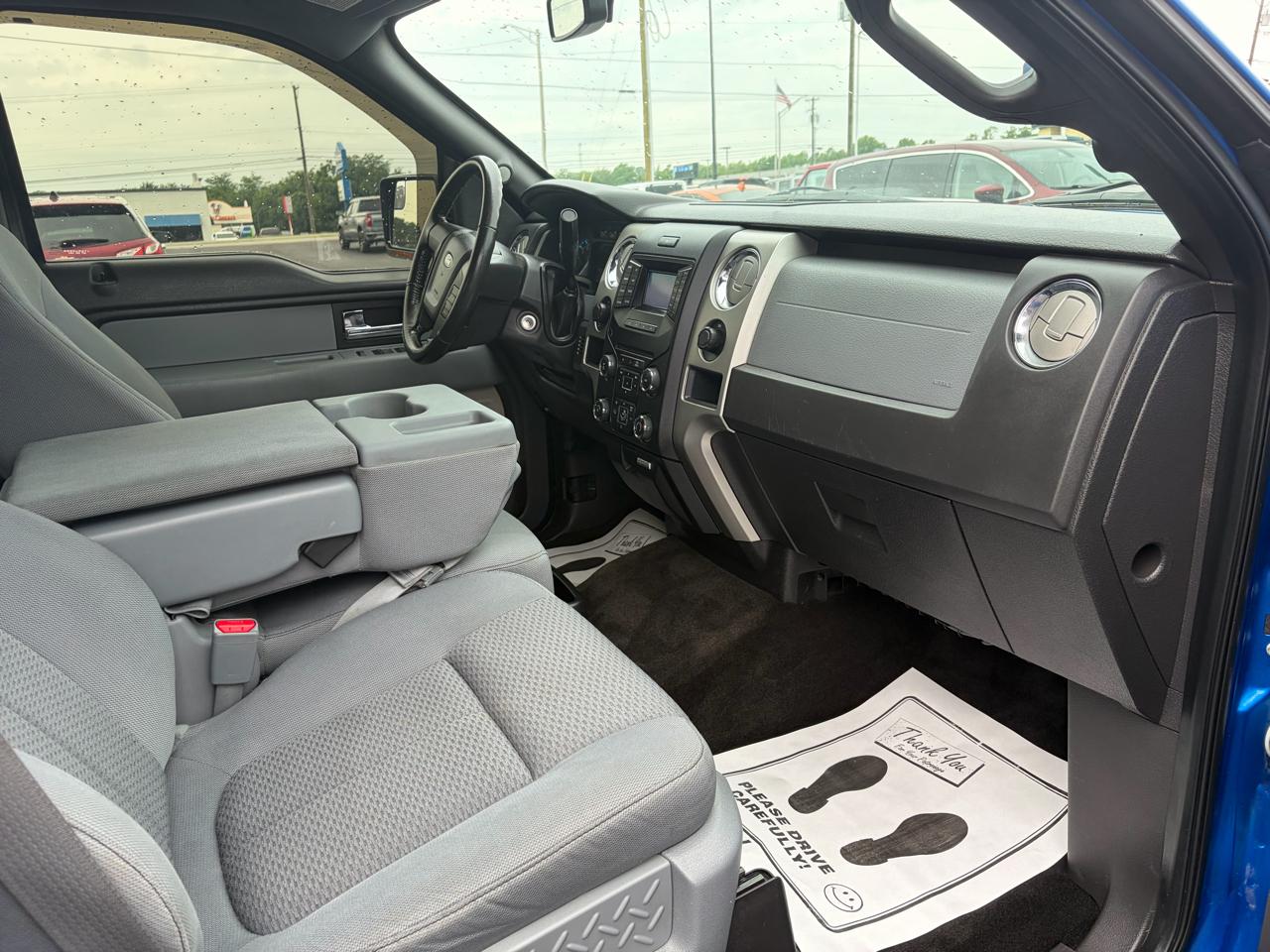 Ford F-150 4WD SuperCrew 145" XLT 2013