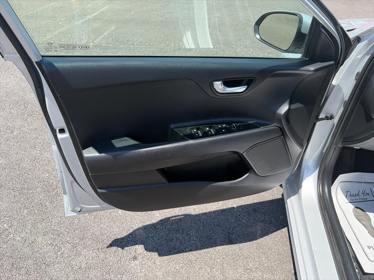 Kia Rio LX IVT 2021