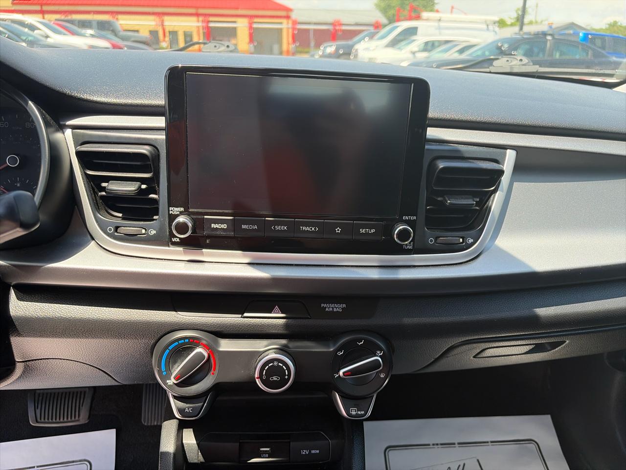 Kia Rio LX IVT 2021