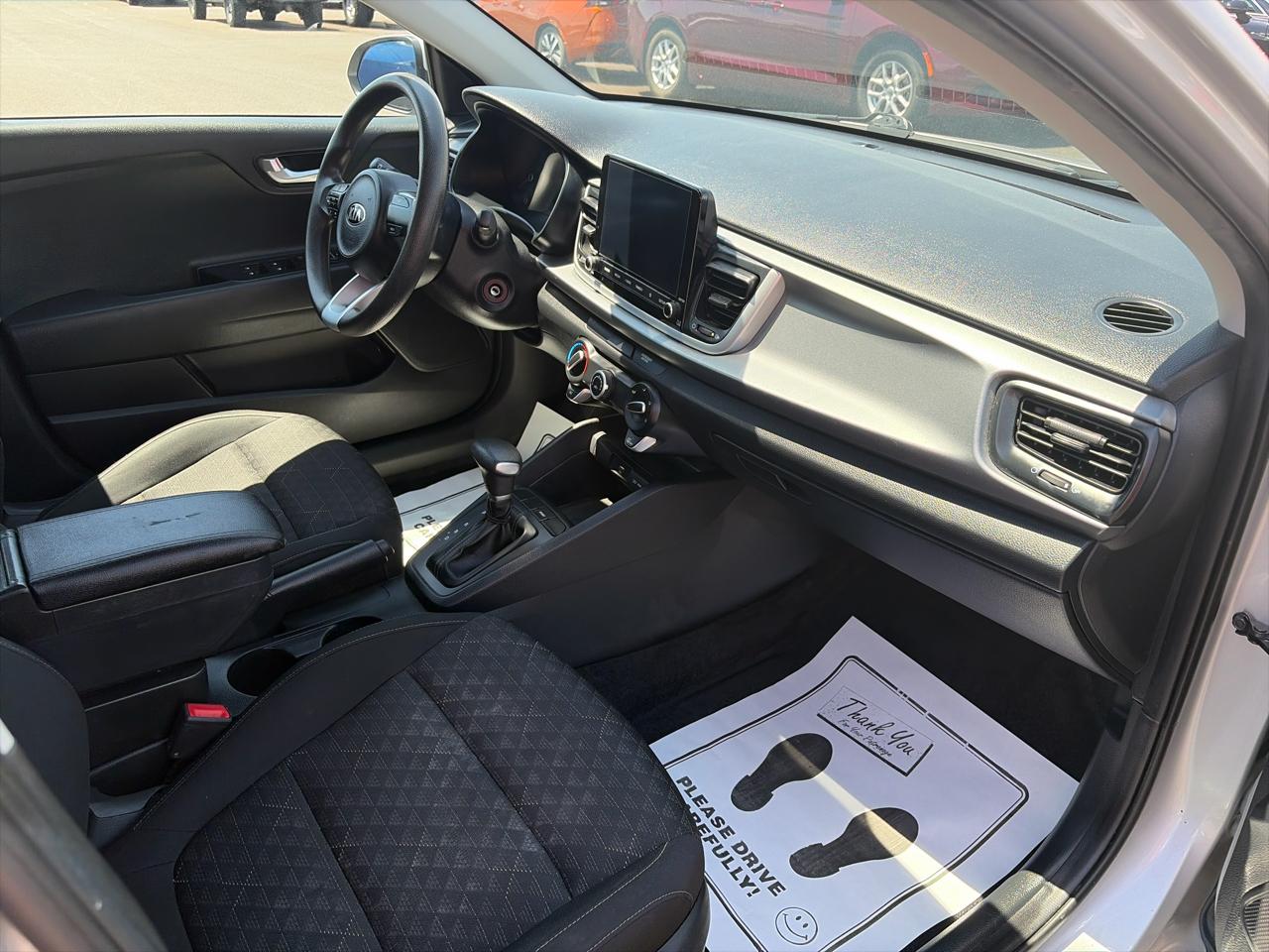 Kia Rio LX IVT 2021