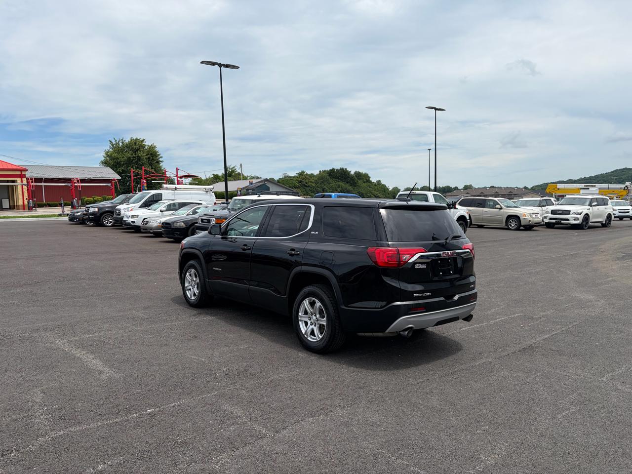 GMC Acadia AWD 4dr SLE w/SLE-1 2019