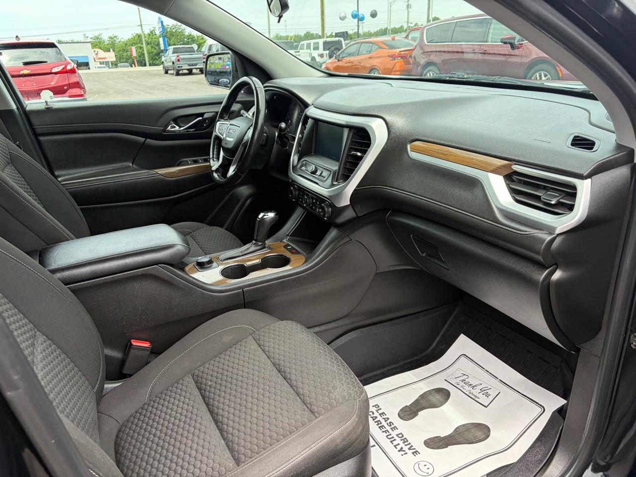 GMC Acadia AWD 4dr SLE w/SLE-1 2019