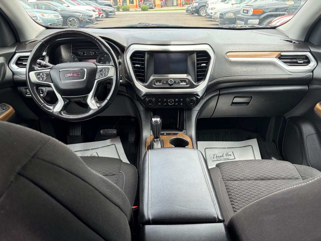 GMC Acadia AWD 4dr SLE w/SLE-1 2019