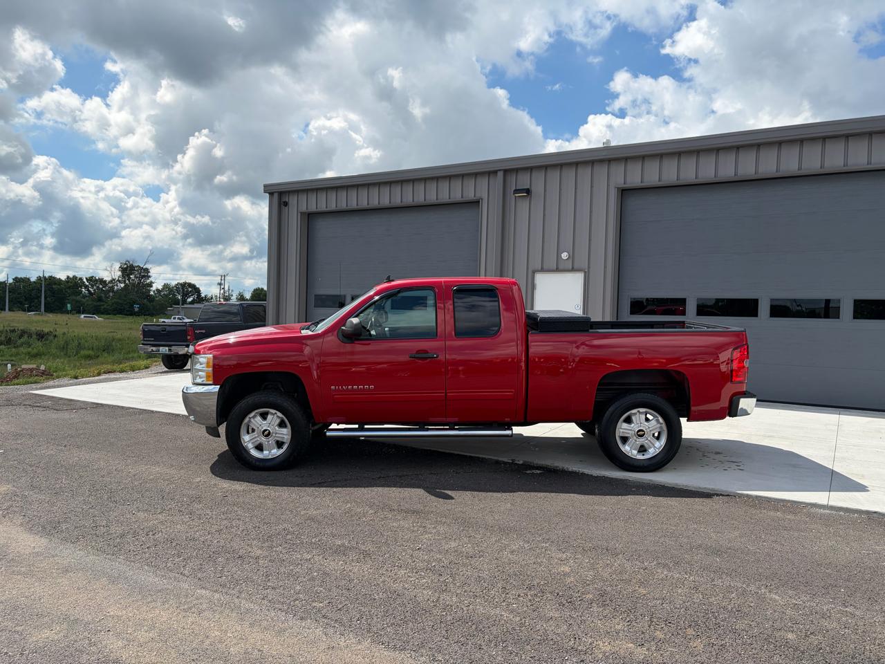 Chevrolet Silverado 1500 4WD Ext Cab 143.5" LT 2012