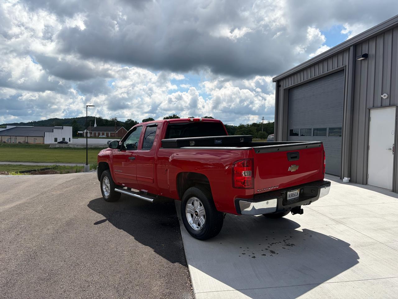 Chevrolet Silverado 1500 4WD Ext Cab 143.5" LT 2012