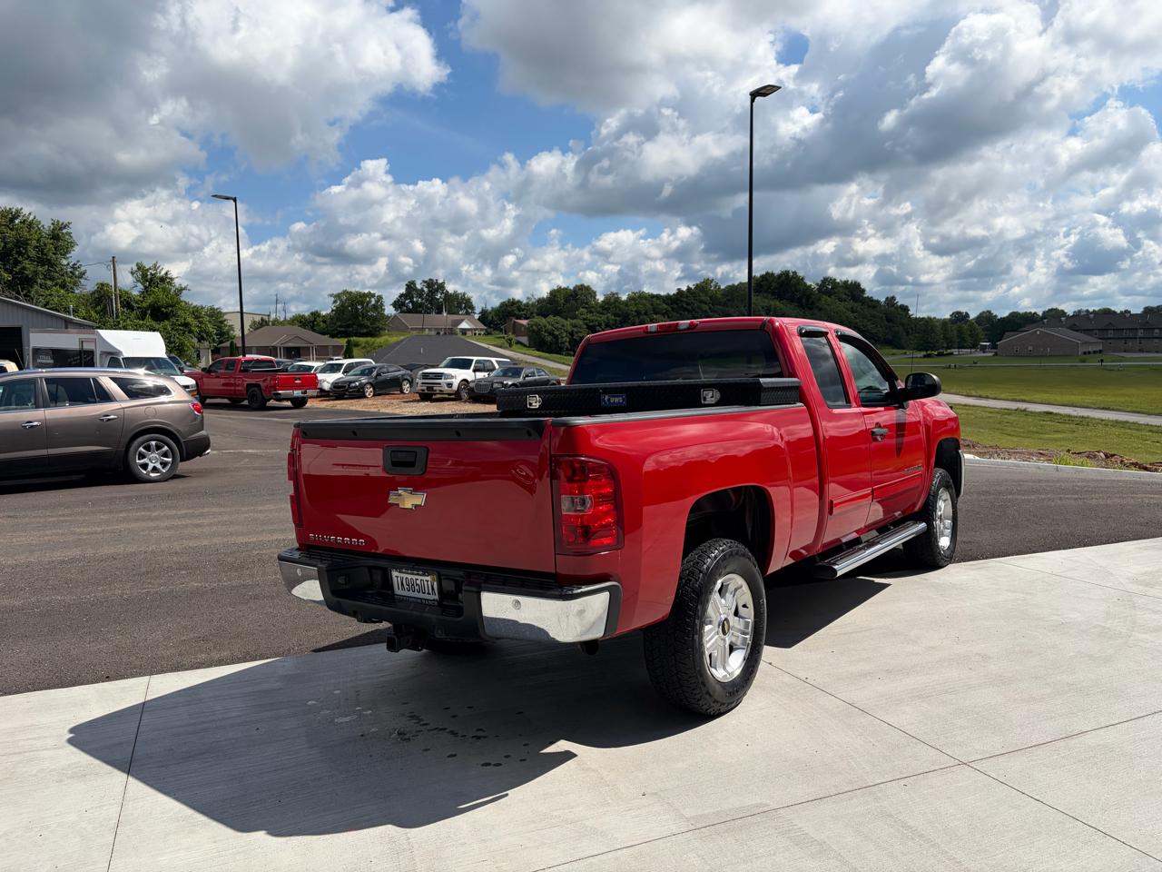 Chevrolet Silverado 1500 4WD Ext Cab 143.5" LT 2012