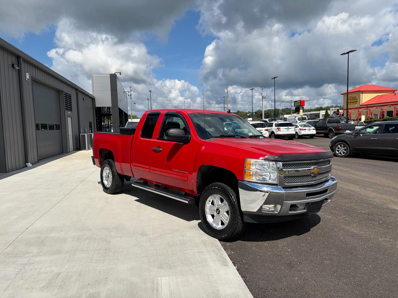 Chevrolet Silverado 1500 4WD Ext Cab 143.5" LT 2012