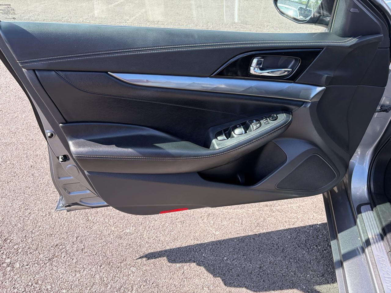 Nissan Maxima SV 3.5L 2021