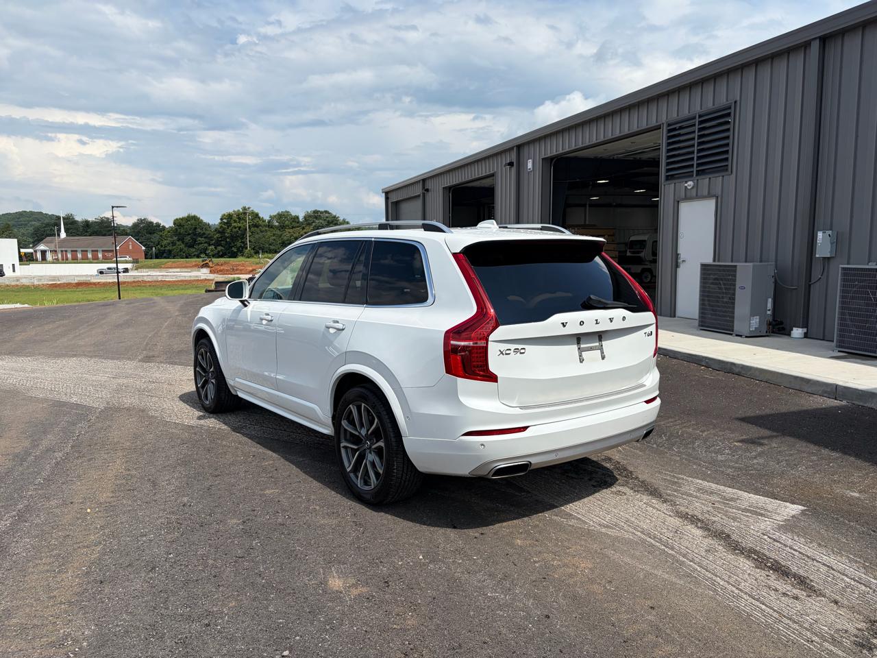 Volvo XC90 T6 AWD 7-Passenger Momentum 2018