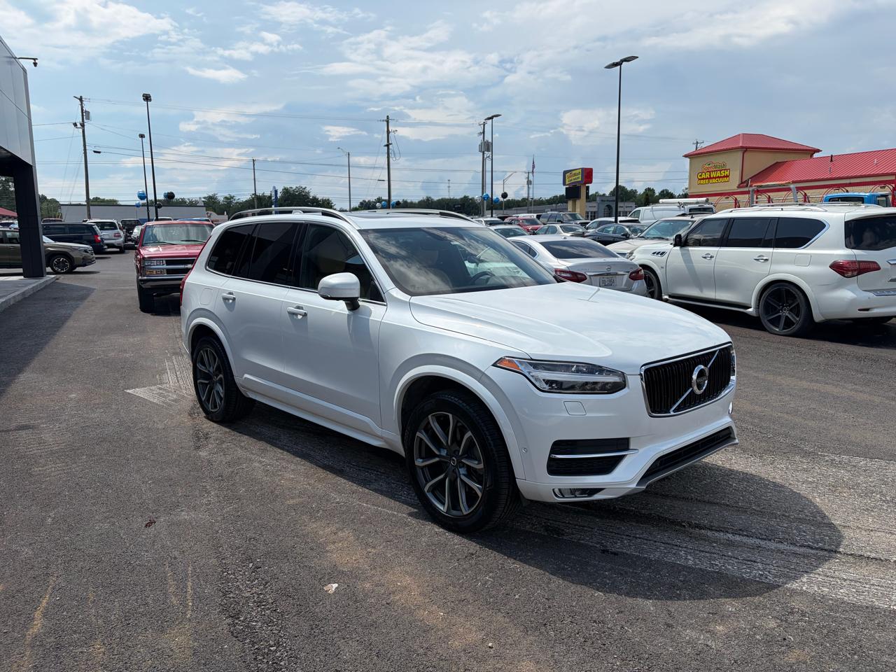 Volvo XC90 T6 AWD 7-Passenger Momentum 2018