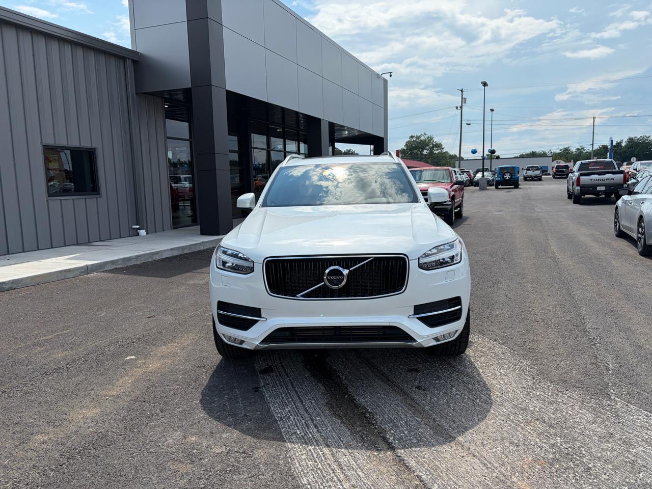 Volvo XC90 T6 AWD 7-Passenger Momentum 2018