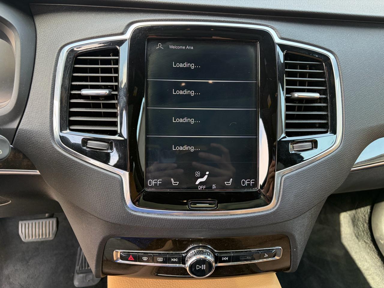 Volvo XC90 T6 AWD 7-Passenger Momentum 2018