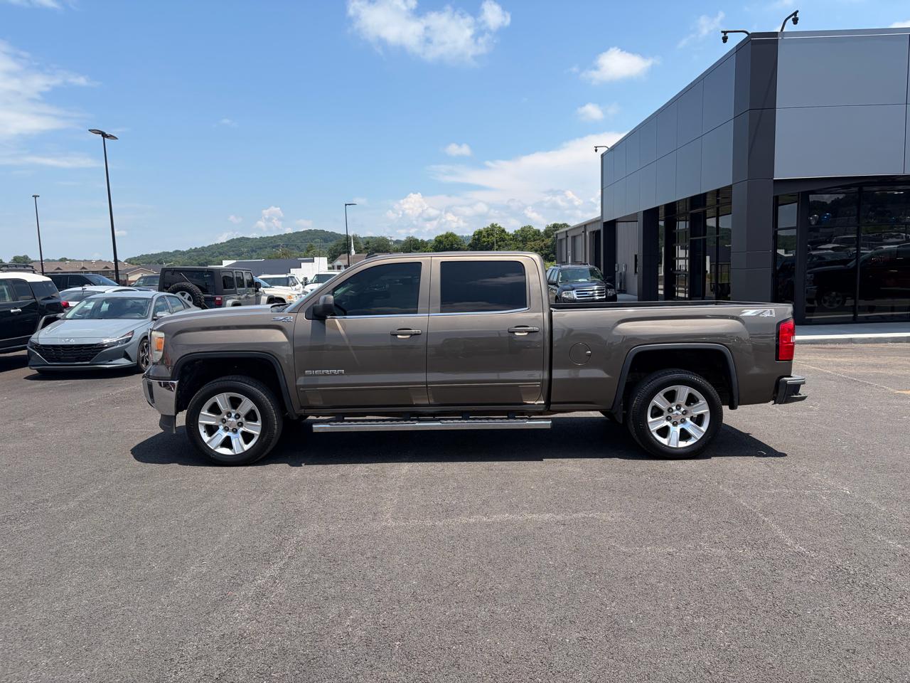 GMC Sierra 1500 4WD Crew Cab 153.0" SLE 2014