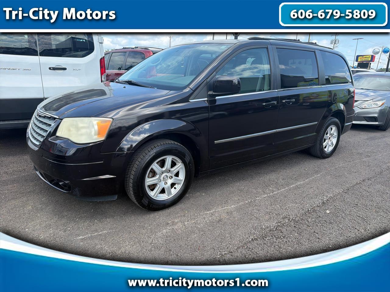 Chrysler Town & Country 4dr Wgn Touring 2010