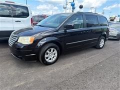 2010 Chrysler Town & Country 