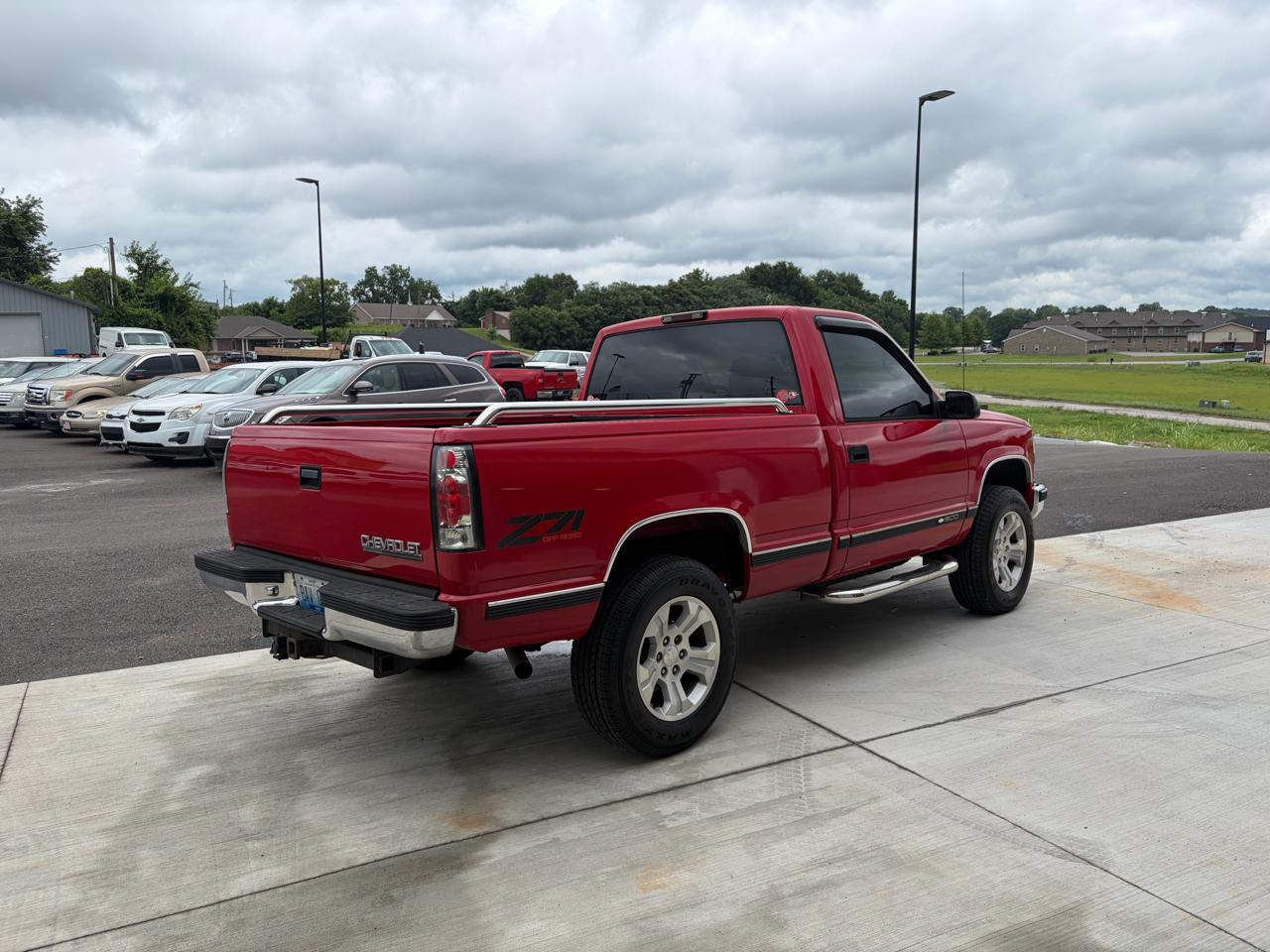 Chevrolet C/K 1500 Reg Cab Sportside 117.5" WB 4WD 1998