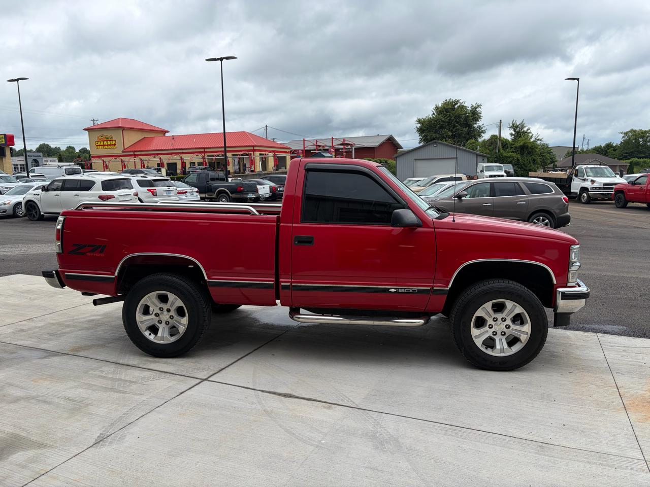 Chevrolet C/K 1500 Reg Cab Sportside 117.5" WB 4WD 1998