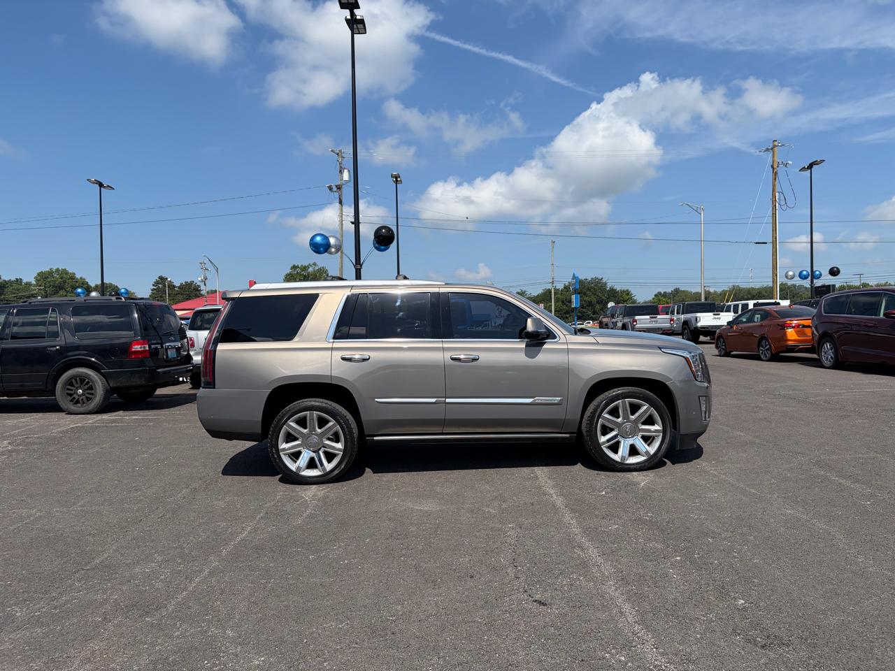 Cadillac Escalade 4WD 4dr Premium Luxury 2018