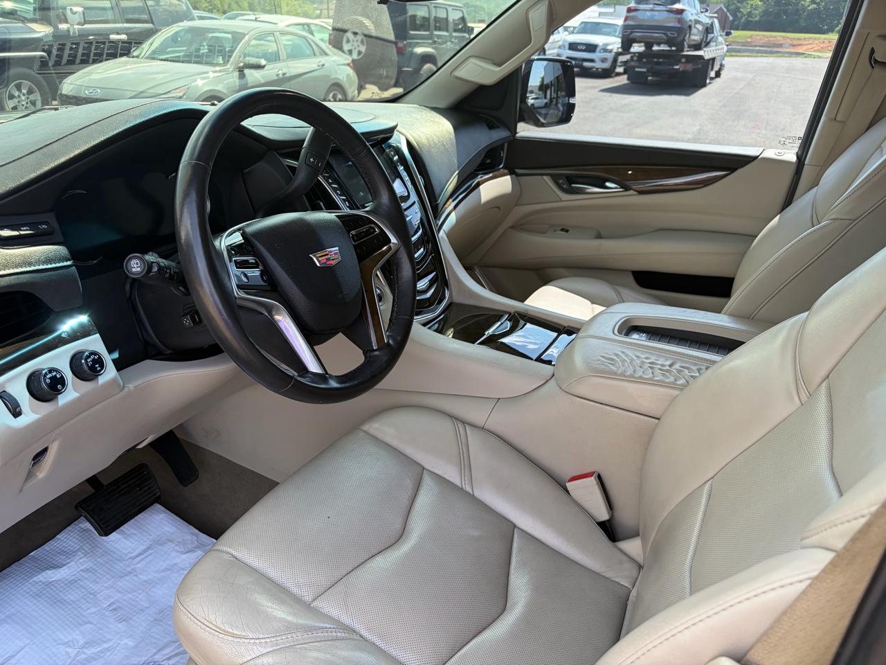 Cadillac Escalade 4WD 4dr Premium Luxury 2018