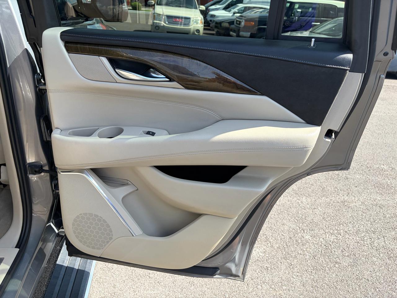 Cadillac Escalade 4WD 4dr Premium Luxury 2018