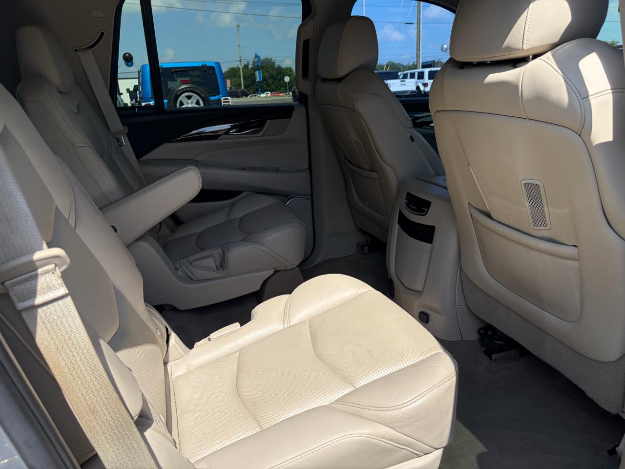 Cadillac Escalade 4WD 4dr Premium Luxury 2018