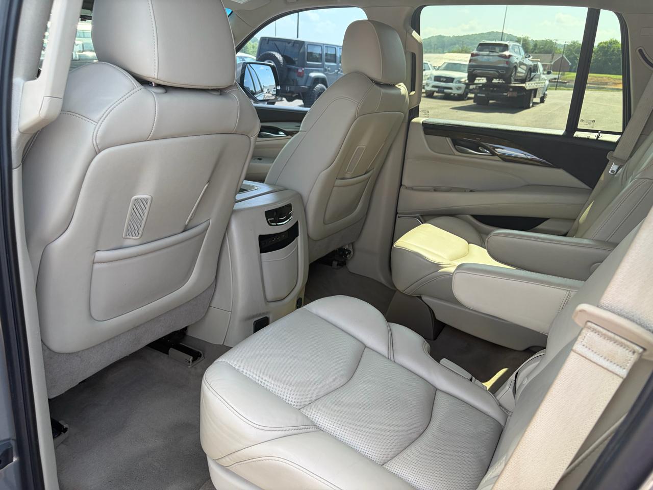 Cadillac Escalade 4WD 4dr Premium Luxury 2018