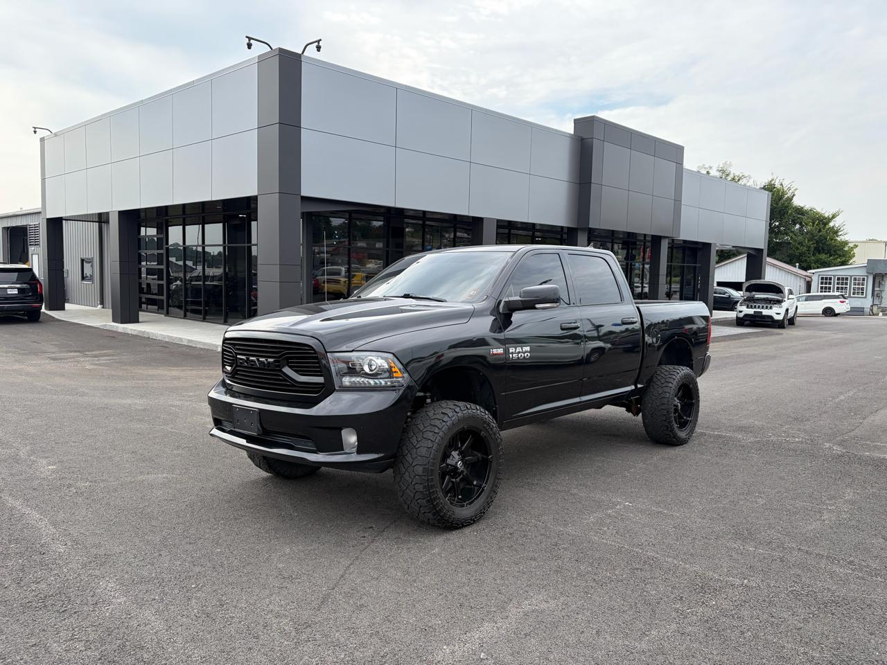 RAM 1500 Sport 4x4 Crew Cab 5'7" Box *Ltd Avail* 2018