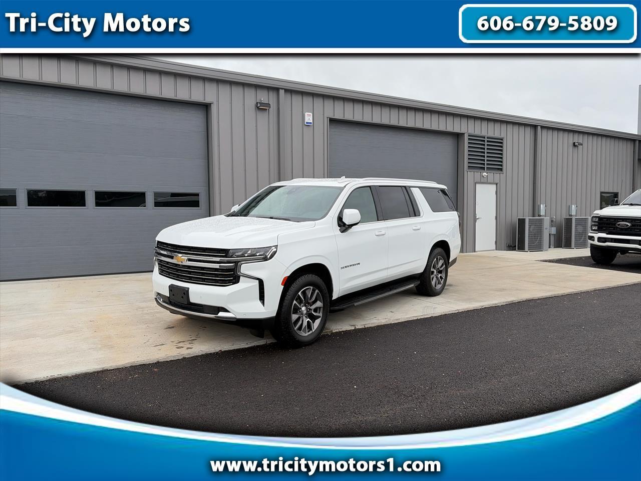 2022 Chevrolet Suburban 4WD 4dr LT