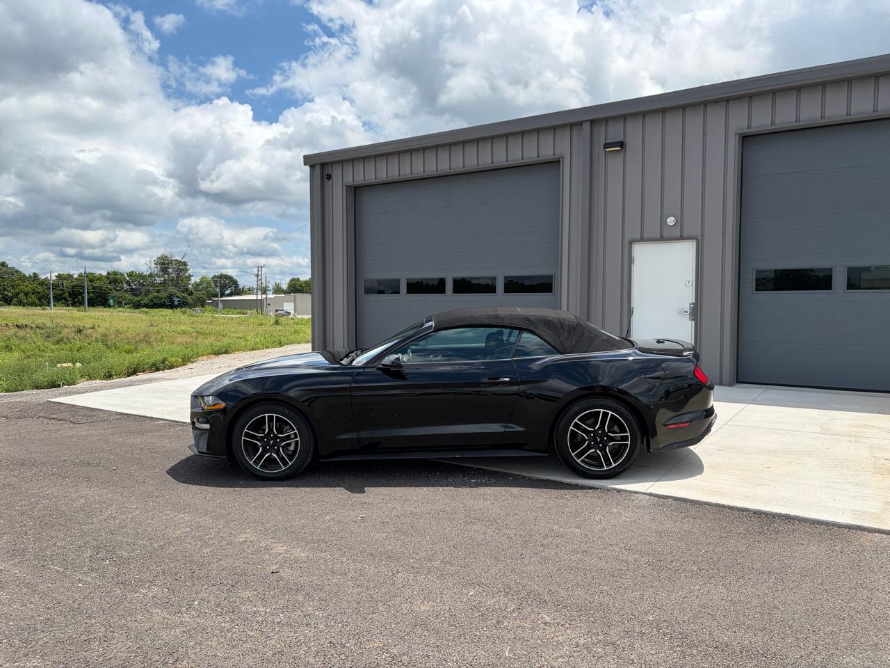 Ford Mustang EcoBoost Convertible 2021