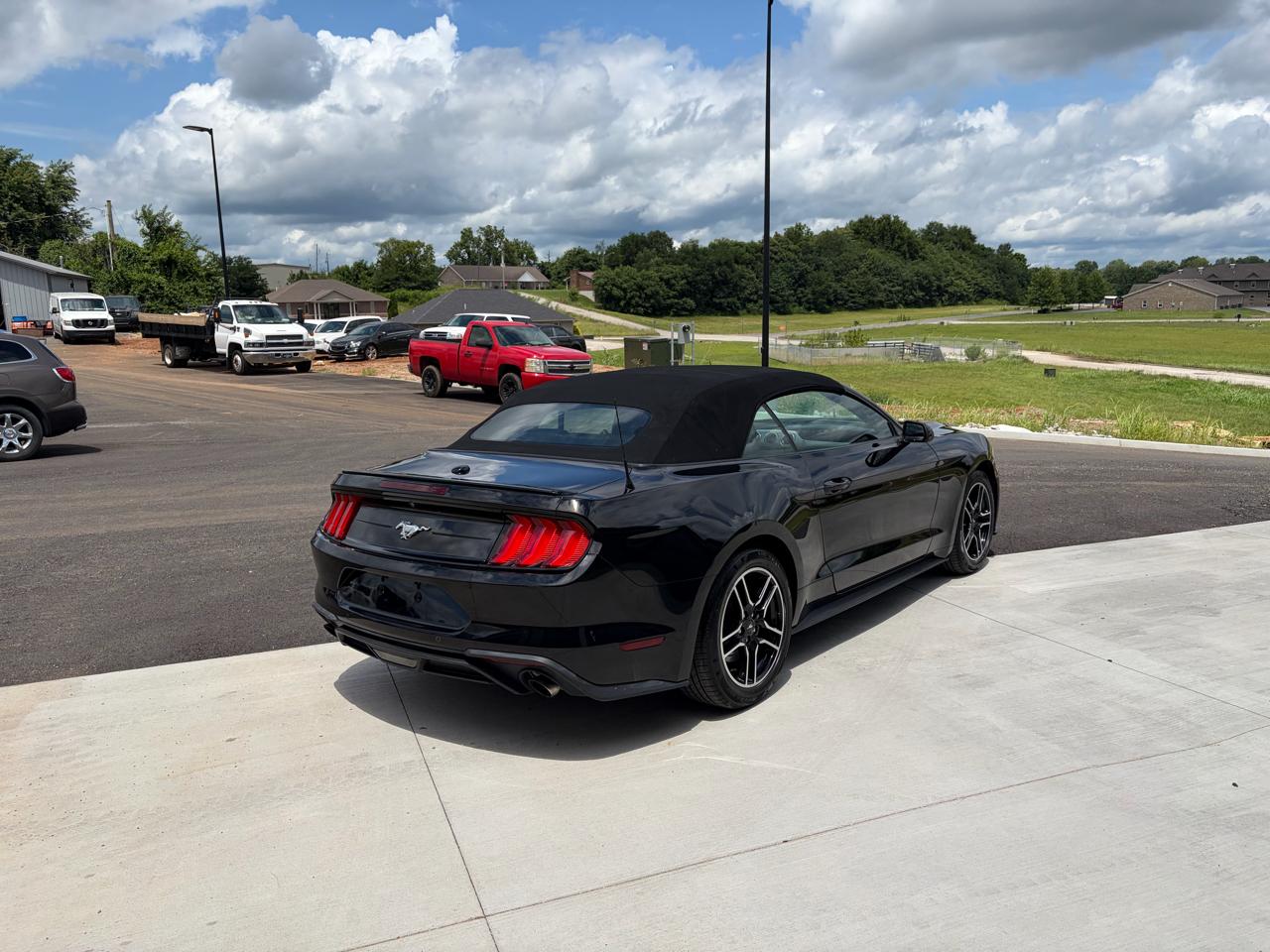 Ford Mustang EcoBoost Convertible 2021