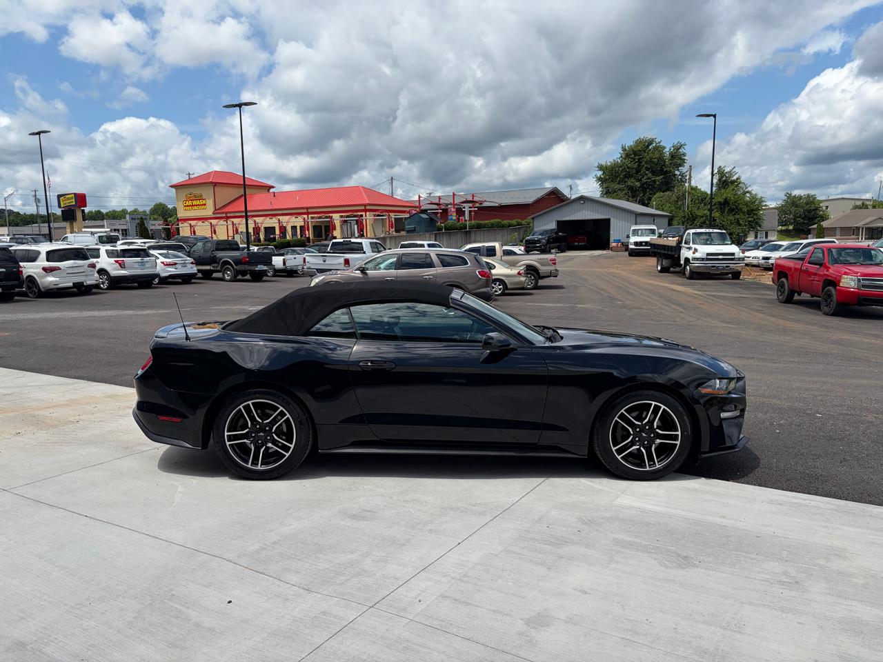 Ford Mustang EcoBoost Convertible 2021