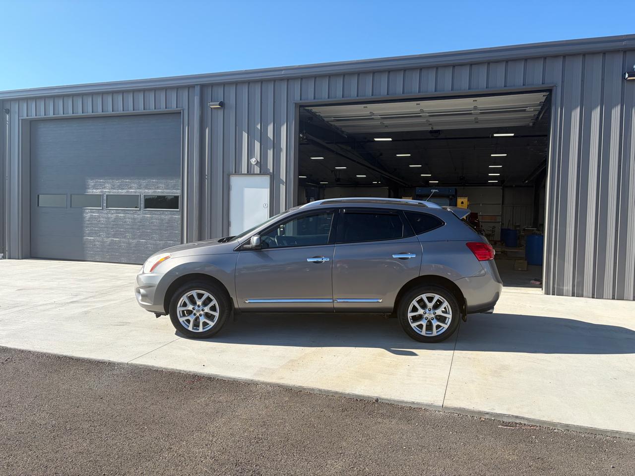 Nissan Rogue AWD 4dr SV 2011