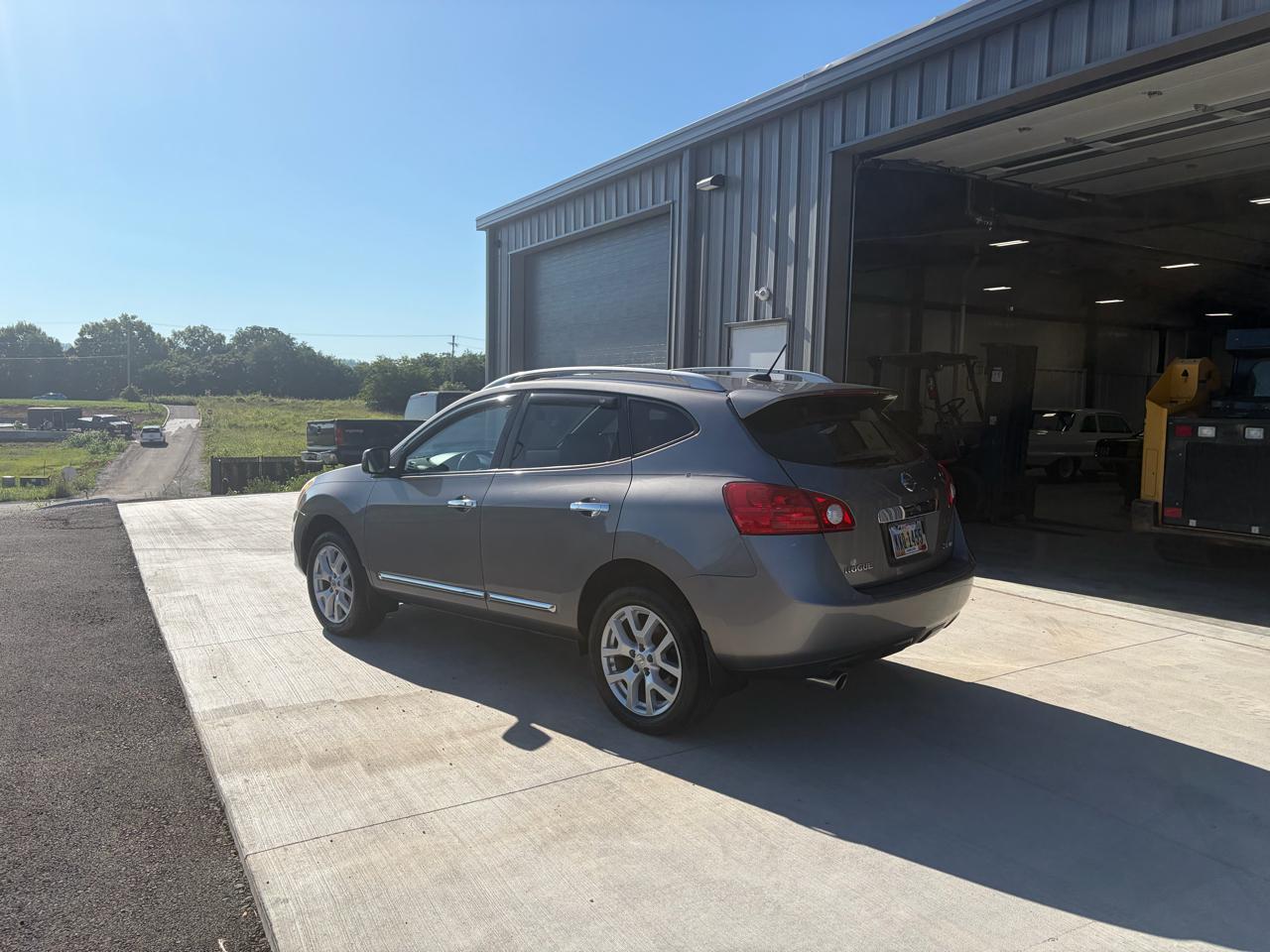 Nissan Rogue AWD 4dr SV 2011