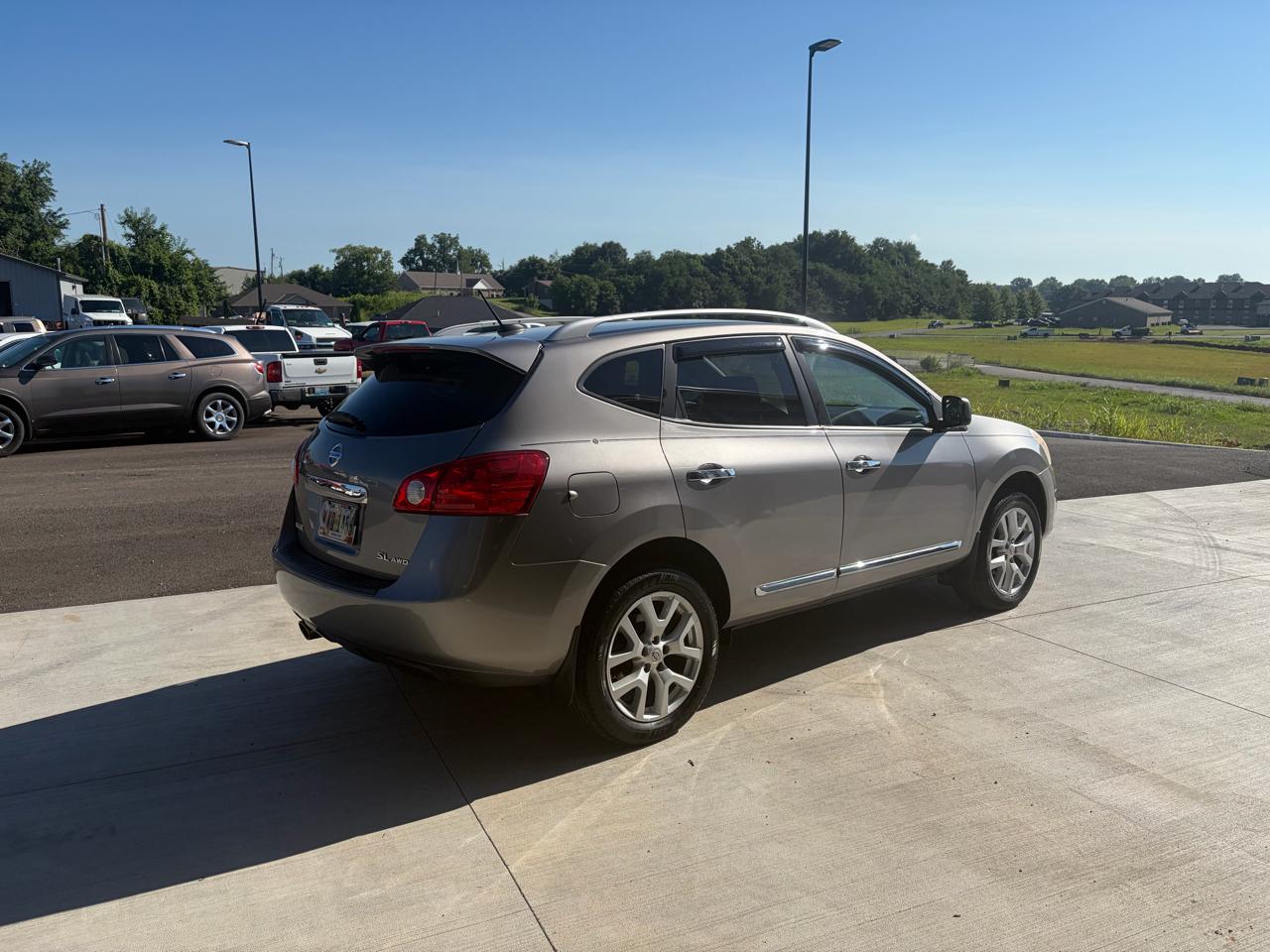 Nissan Rogue AWD 4dr SV 2011