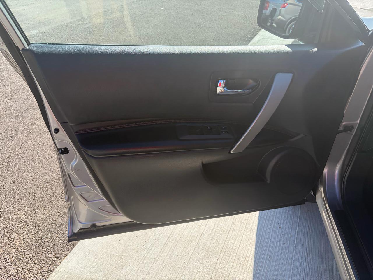 Nissan Rogue AWD 4dr SV 2011