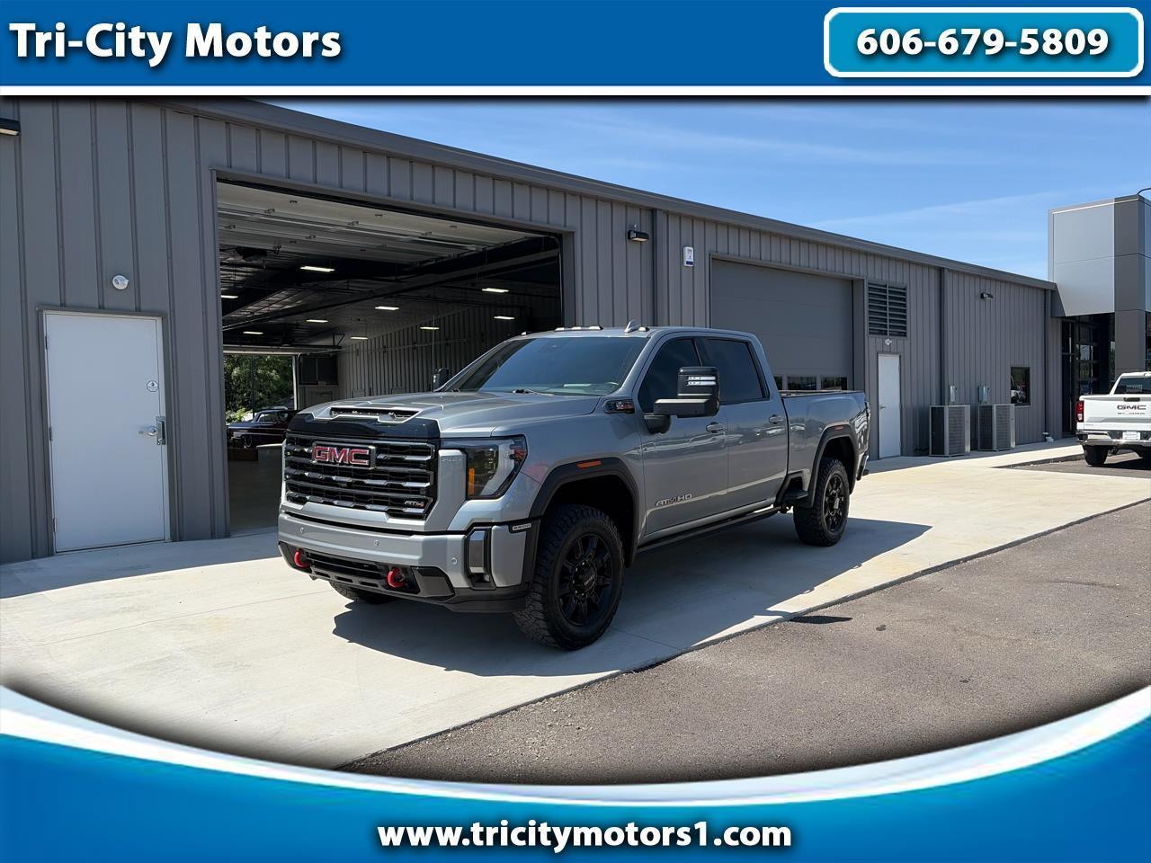 GMC Sierra 2500HD 4WD Crew Cab 159" AT4 2024