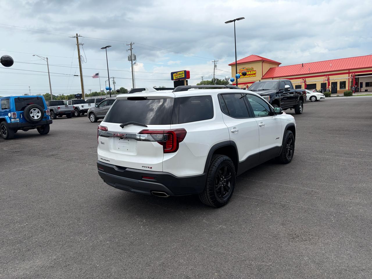 GMC Acadia AWD 4dr AT4 2021