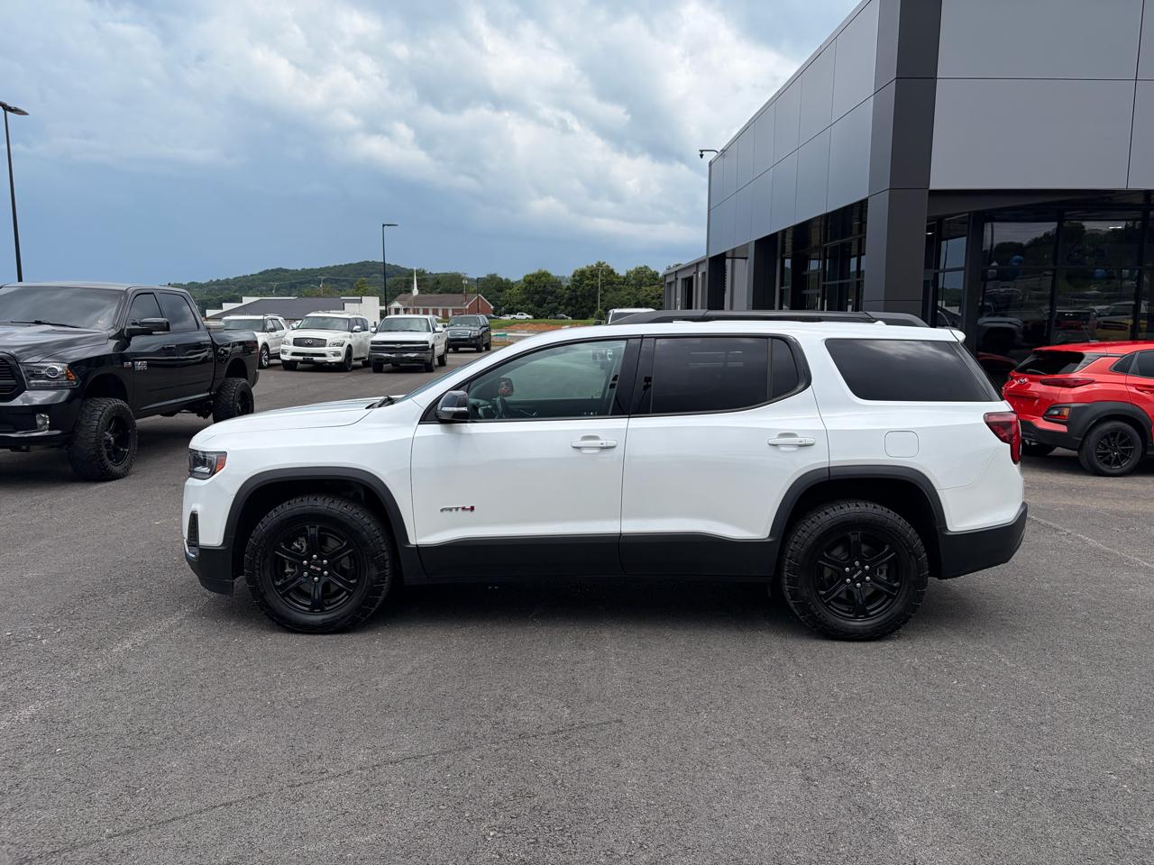 GMC Acadia AWD 4dr AT4 2021