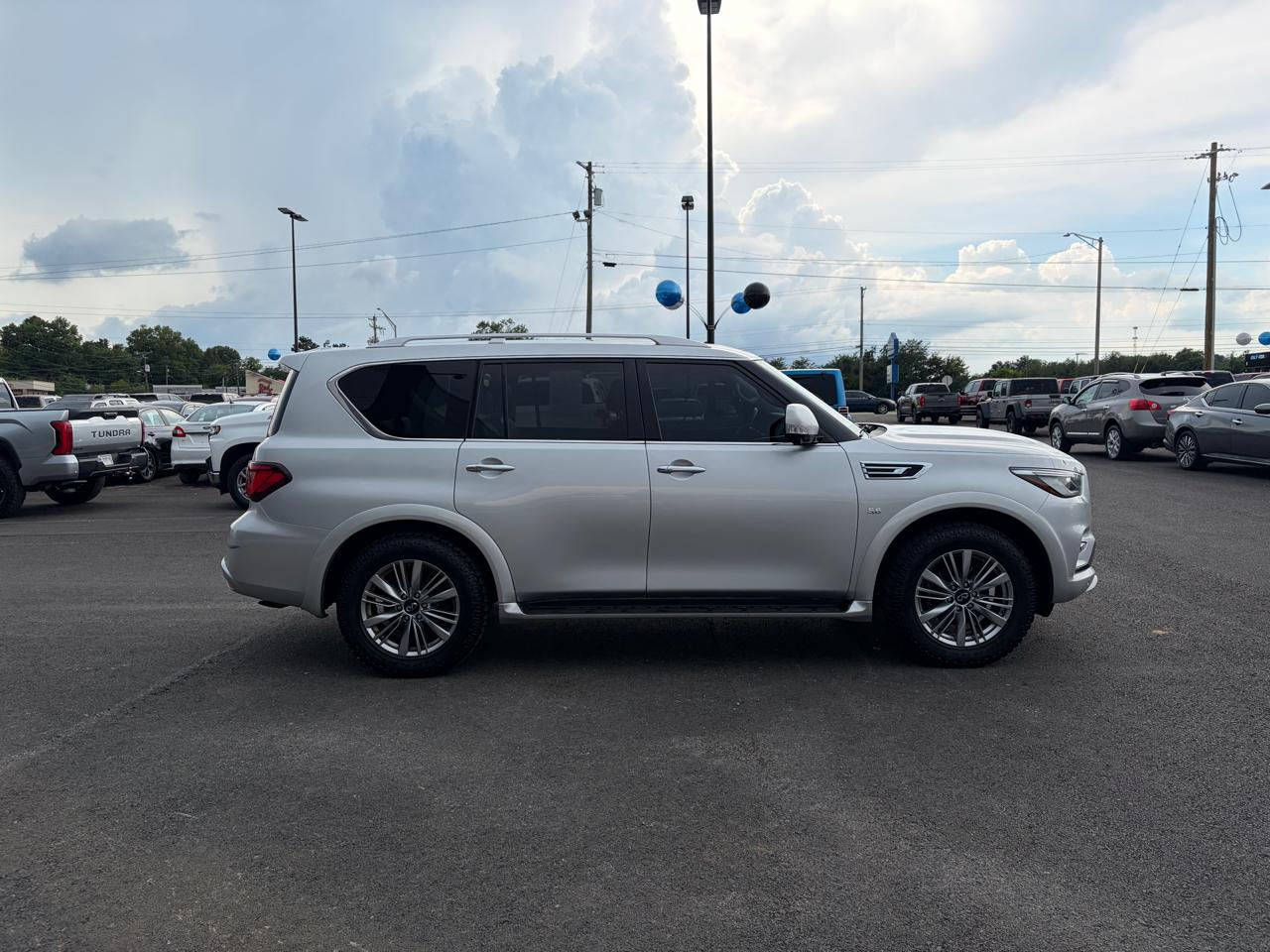 Infiniti QX80 LUXE AWD 2020