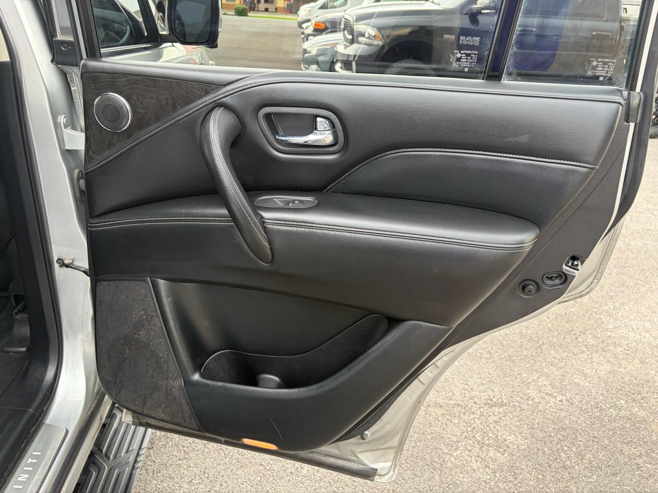 Infiniti QX80 LUXE AWD 2020