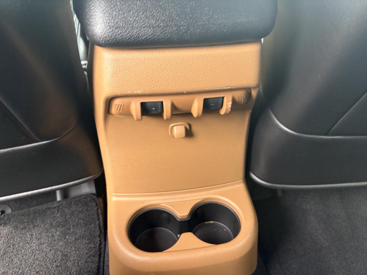 Jeep Wrangler Unlimited 4WD 4dr Sahara 2014