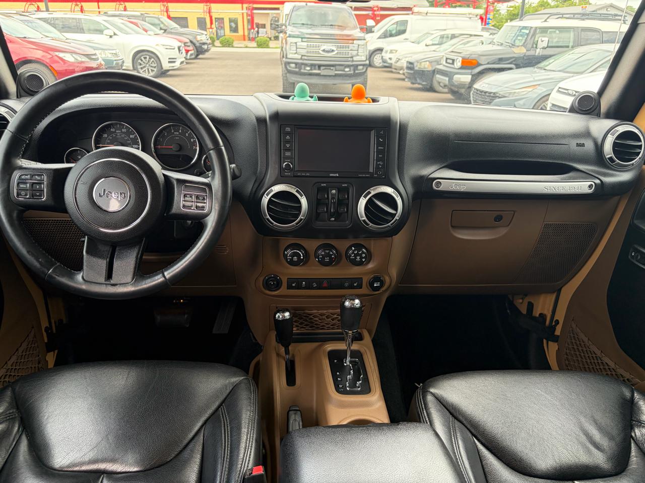 Jeep Wrangler Unlimited 4WD 4dr Sahara 2014