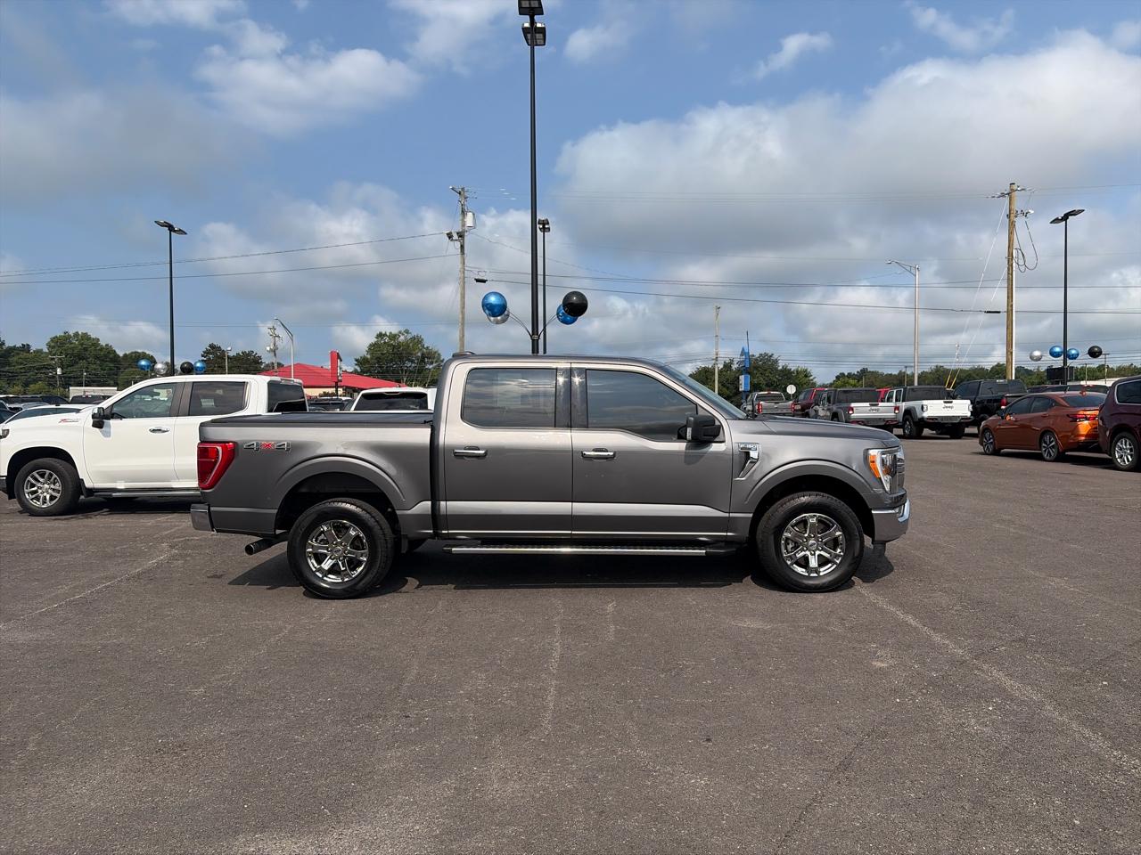 Ford F-150 XLT 4WD SuperCrew 5.5' Box 2022