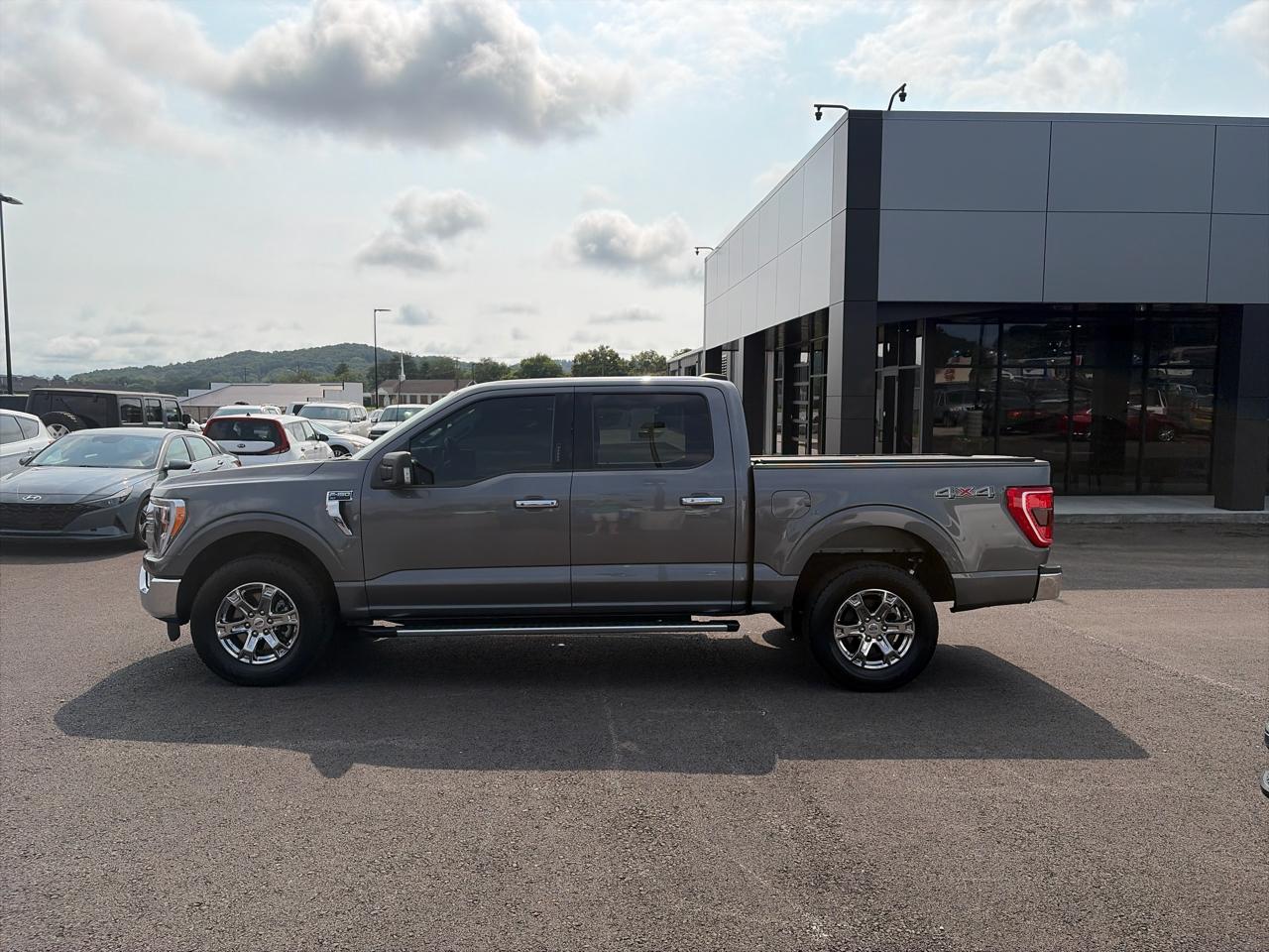 Ford F-150 XLT 4WD SuperCrew 5.5' Box 2022