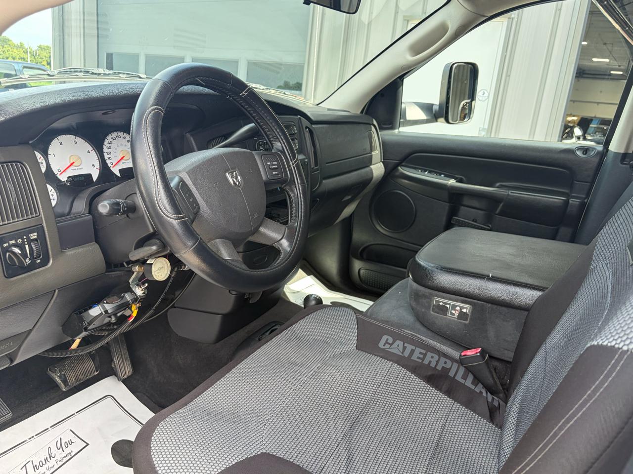 Dodge Ram 3500 4dr Quad Cab 160.5" WB DRW 4WD SLT 2004
