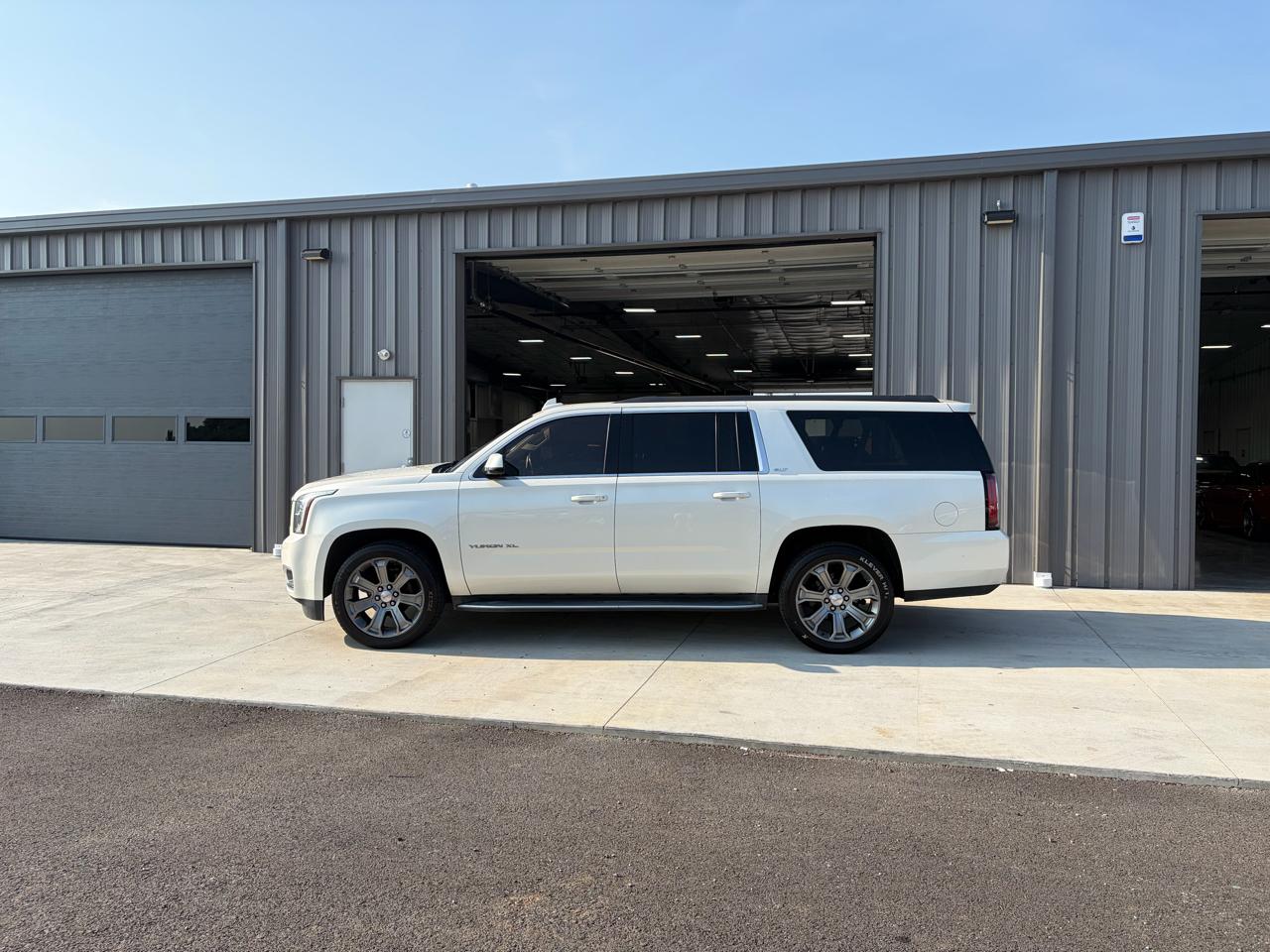 GMC Yukon XL 4WD 4dr SLT 2015